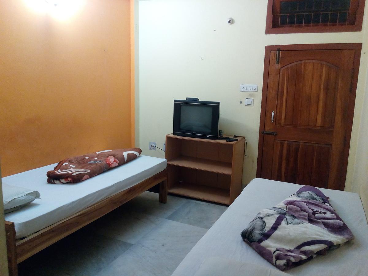 Dispur Lodge Guwahati Eksteriør bilde