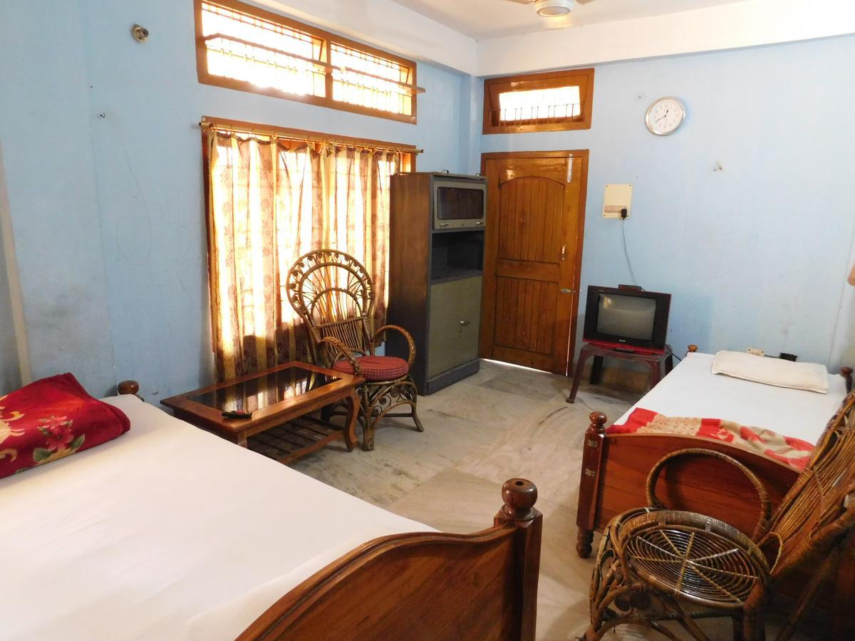 Dispur Lodge Guwahati Eksteriør bilde