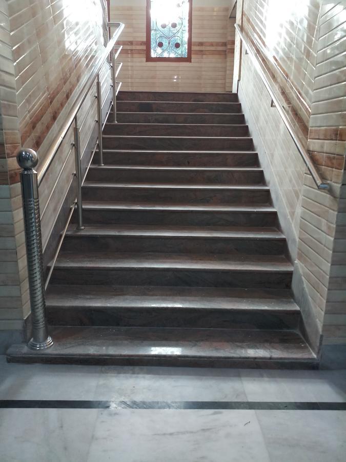 Dispur Lodge Guwahati Eksteriør bilde