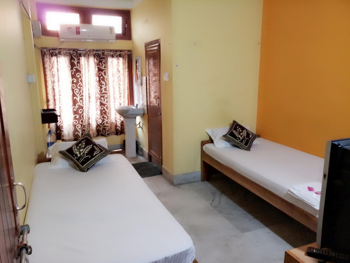 Dispur Lodge Guwahati Eksteriør bilde